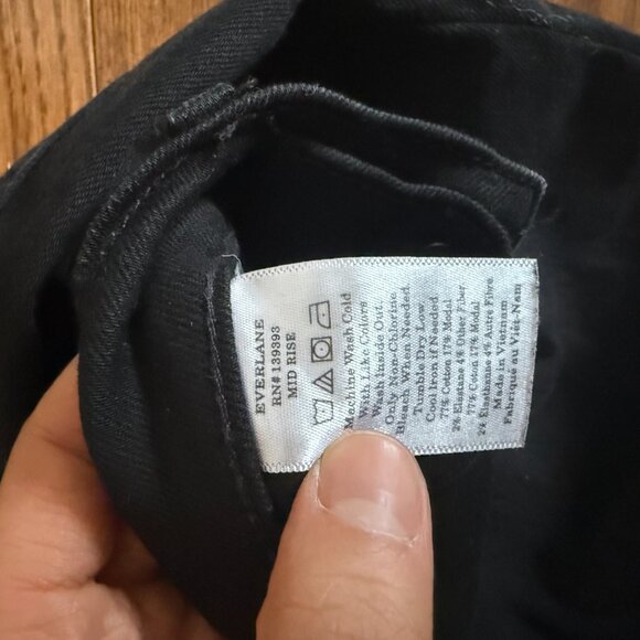 Everlane Black Skinny Jeans - Picture 3 of 4